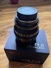 Mitakon Speedmaster 20mm T1.0