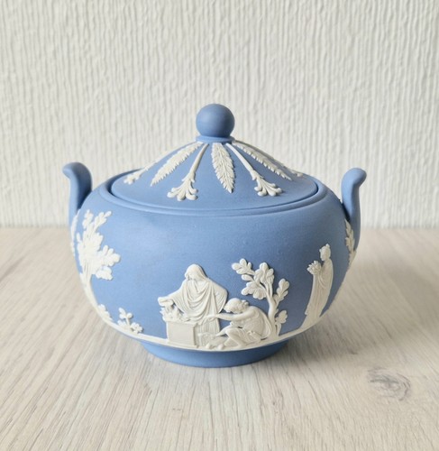 Wedgwood blue white - wedgwood, &