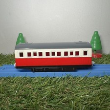 Thomas & Friends - 1x Red Express Coach  TOMY Plarail Trackmaster Toy SUPER RARE