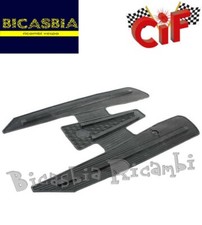 2953 - TAPPETO CENTRALE NERO IN GOMMA VESPA 50 R L N SPECIAL 125 ET3 PRIMAVERA