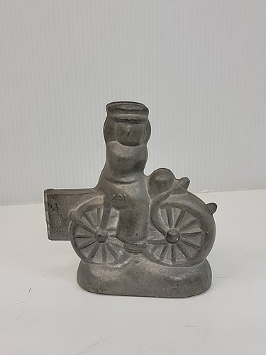 Vintage women bicycle - on, ice
