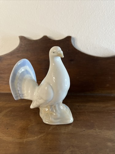 Vintage lladro style fantail - style,