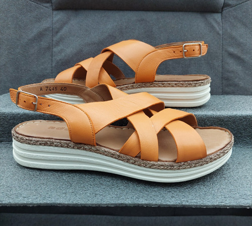 Adesso lauren strapped - strapped, buckle