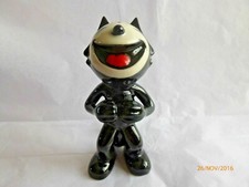 WADE LAUGHING FELIX 3.5 INCHES TALL 