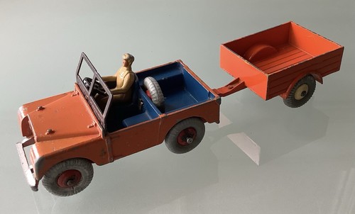 Dinky toys land rover - dinky,