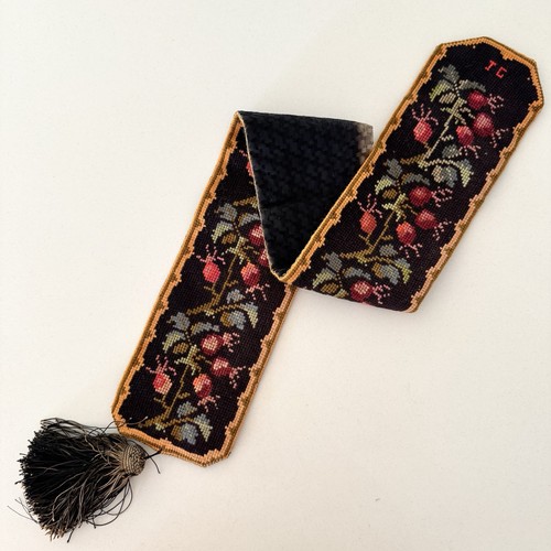 Vintage needlepoint bell pull - needlepoint,