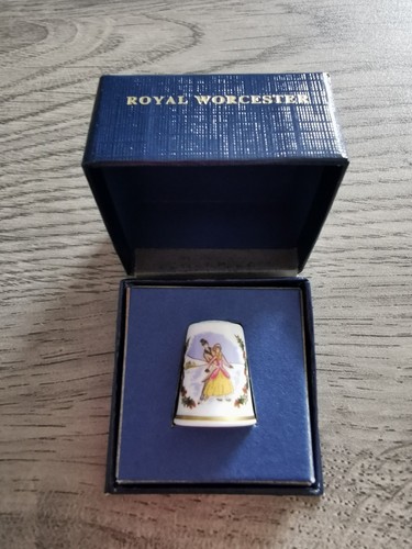Royal worcester christmas 1982 - worcester,