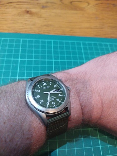 Military style seiko kinetic - military,