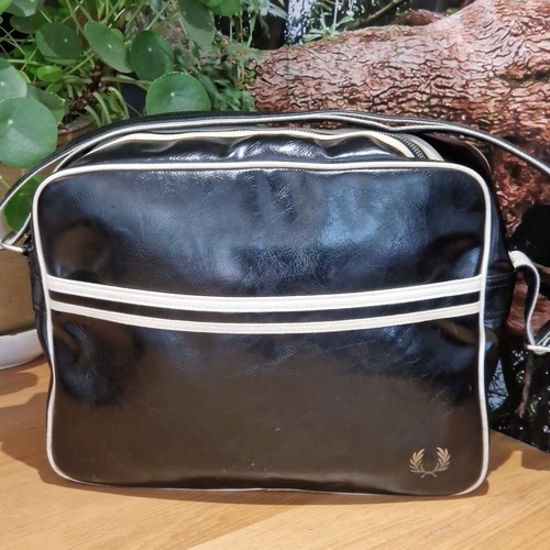 Fred perry black faux leather - fred,