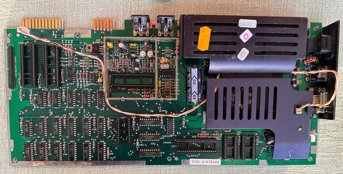 Commodore vic mainboard - vic, 20