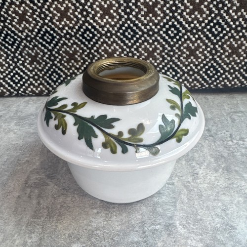 Vintage oil lamp font
