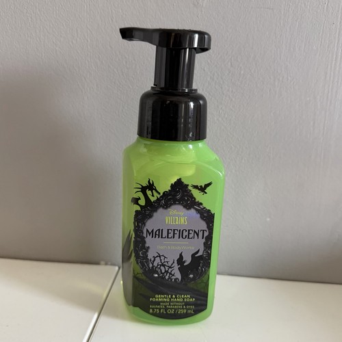 Bath body works - &,