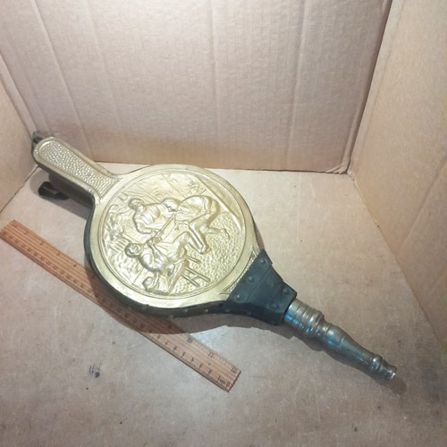 Large bellows fire - large, 17