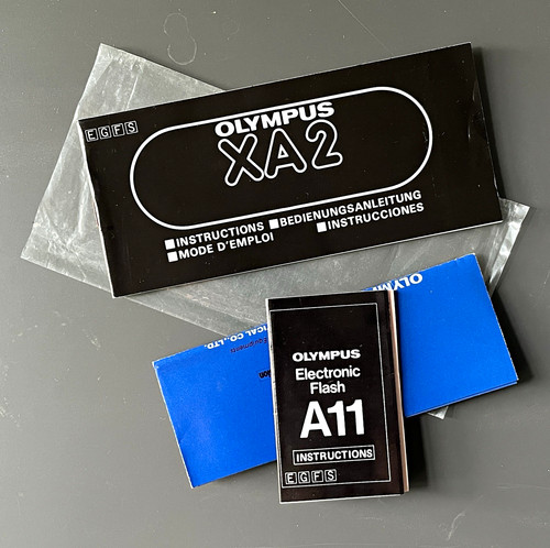 Near mint olympus xa2 35mm - mint,