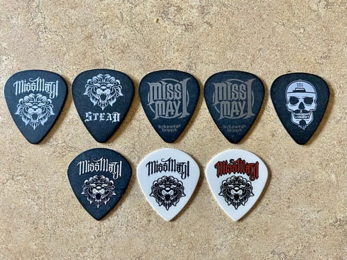 Miss may tour guitar - may, picks