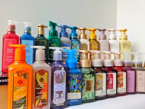 Bath body works - &,