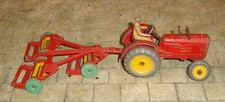 DINKY TOYS MASSEY HARRIS