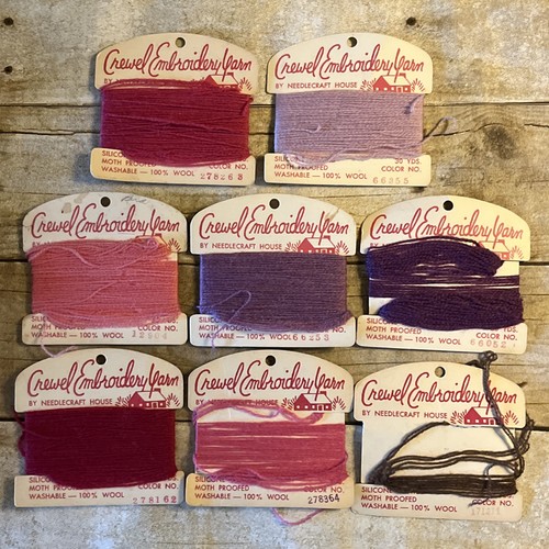 Lot cards plus skeins - cards, skeins/