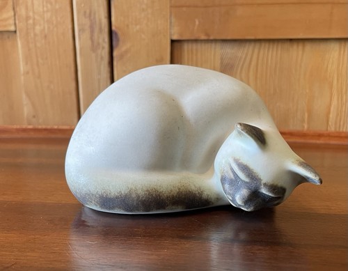 Vintage moorside sleeping - moorside,