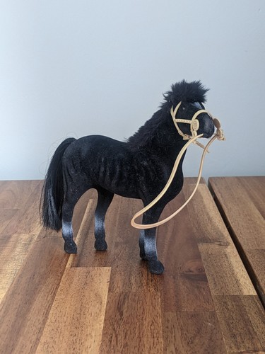 Realistic black flocked felt - black,