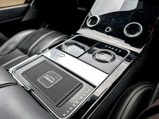 Full Wireless Charger & Apple Car Play Android Auto. Range Rover Velar 2017-2022