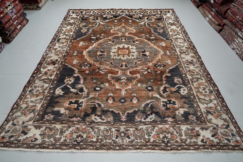 Large handmade oriental wool - large,