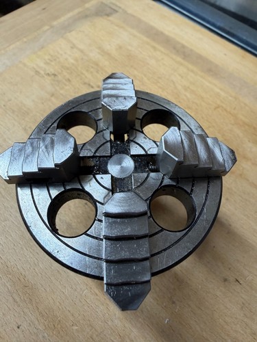 W12 swiss made jaw chuck - w12,