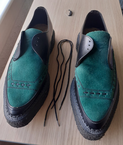 Very rare vintage green suede - very,