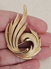 Vintage Crown Trifari Brooch