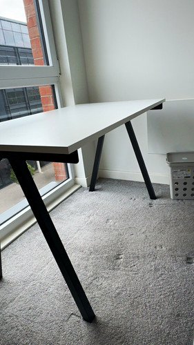 Ikea computer desk white top - desk,