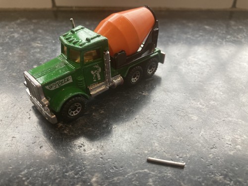 Matchbox peterbilt cement - matchbox,
