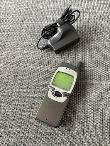 Nokia 7110 slide front - nokia,