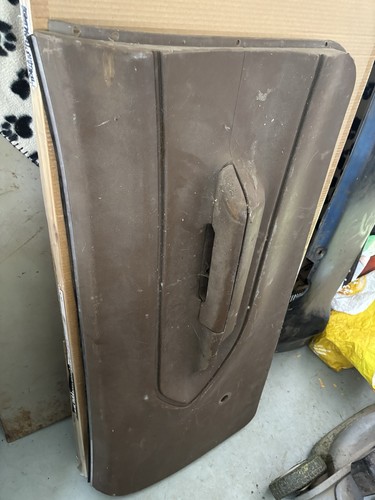 Right hand plymouth barracuda - right,