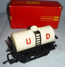 HORNBY OO GAUGE SMALL TANKER
