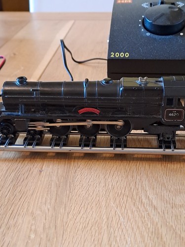 Hornby r50 locomotive - hornby,