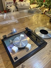 Linn Sondek LP12 Turntable –