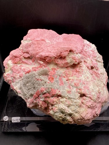 Thulite crystals leksvik - crystals,
