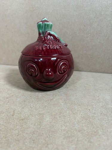 Sylvac face pot beetroot - face,