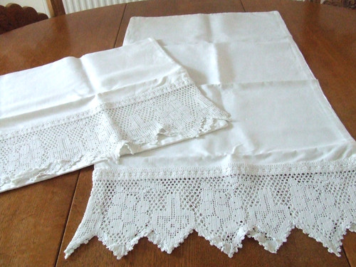 Pair long white cotton - of,