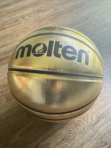 Molten gold presentation - gold,