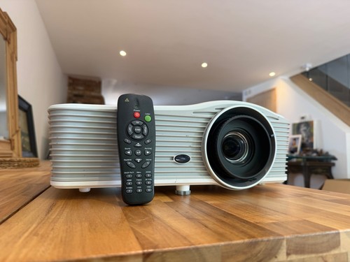 Optoma eh515 5500 lumens - eh515,