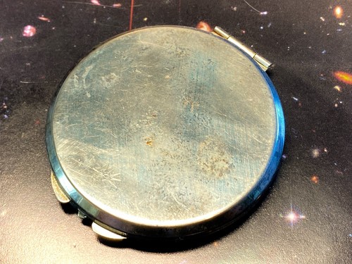 Distressed minimalist silver