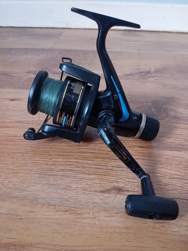 Rare vintage daiwa reel - vintage,