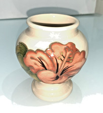 Vintage MOORCROFT Hibiscus