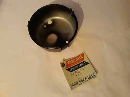 Yamaha speedometer cover - cover, cup