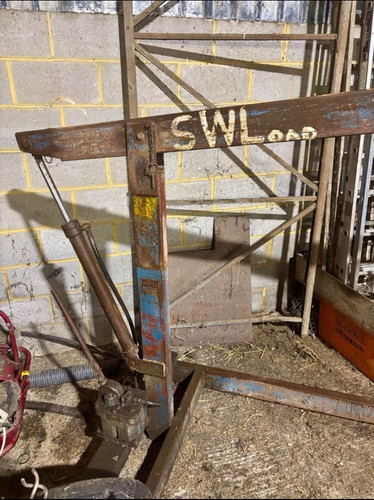 Newton mobile crane swl cwt - mobile,