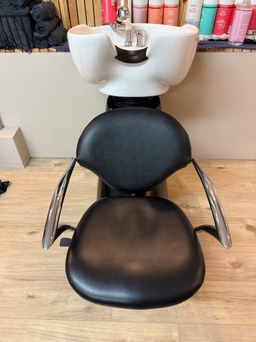 Hair salon back wash - ,