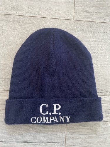 Company navy blue beanie - navy,