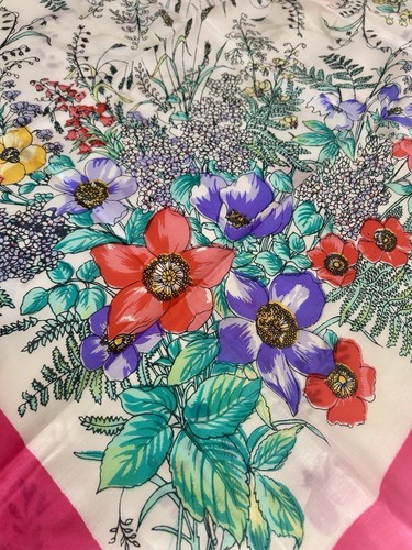 Vintage gucci flora - vintage, silk