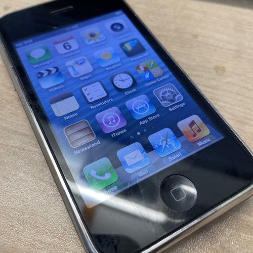 Apple iphone 3gs - ,